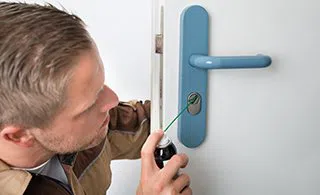 Lock Locksmith Tech Staten Island, NY 347-479-1514 - re-key-locks
